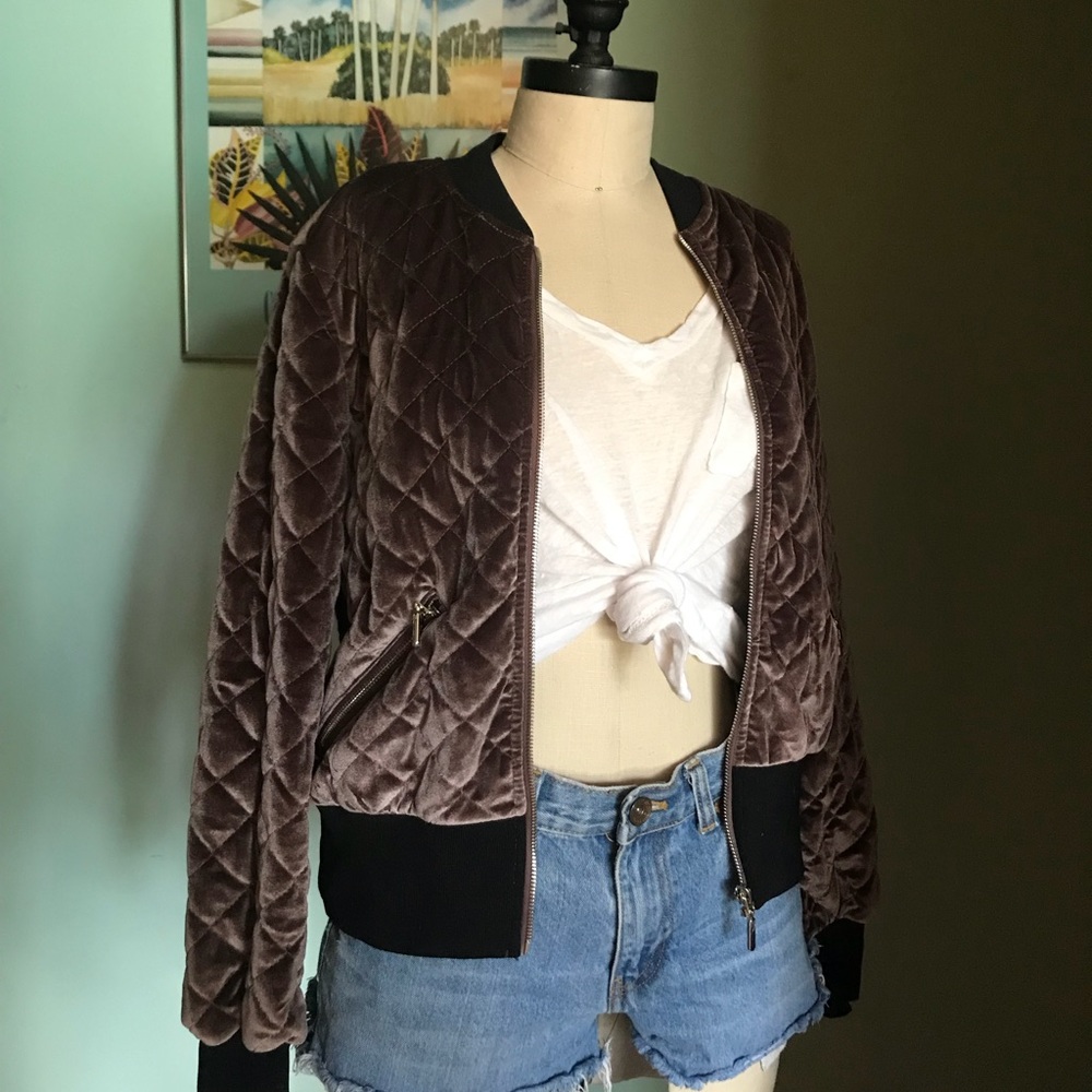 Velvet bomber - Picture 2 of 8